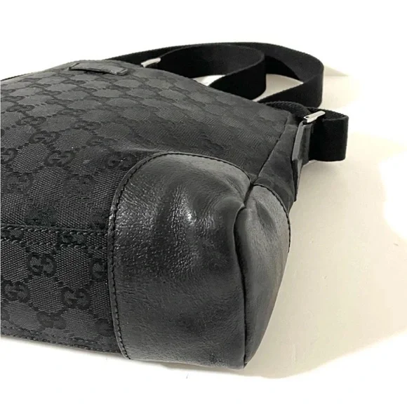 Gucci Black Monogram Messenger Bag - Picture 7 of 16